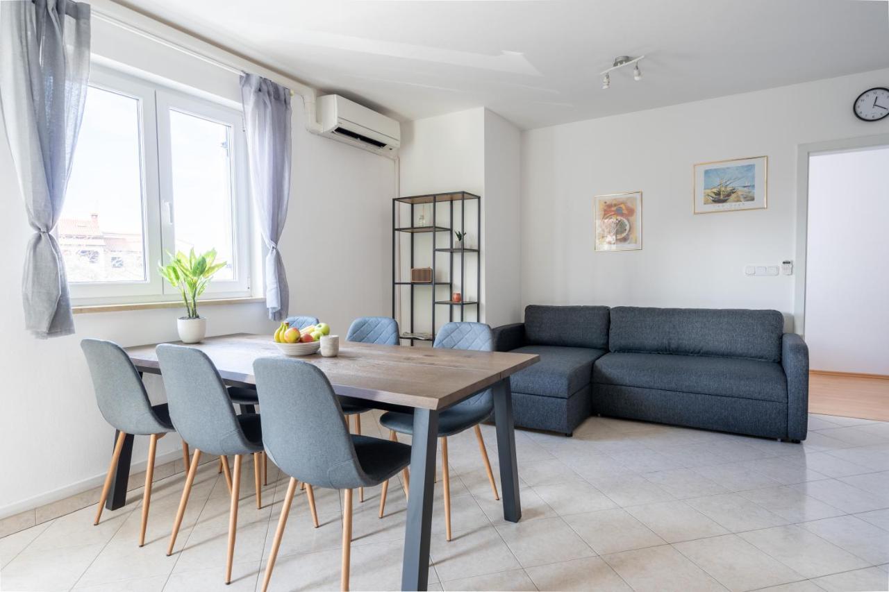 Charmante Wohnung Fusslaeufig Zum Meer In Funtana Kültér fotó